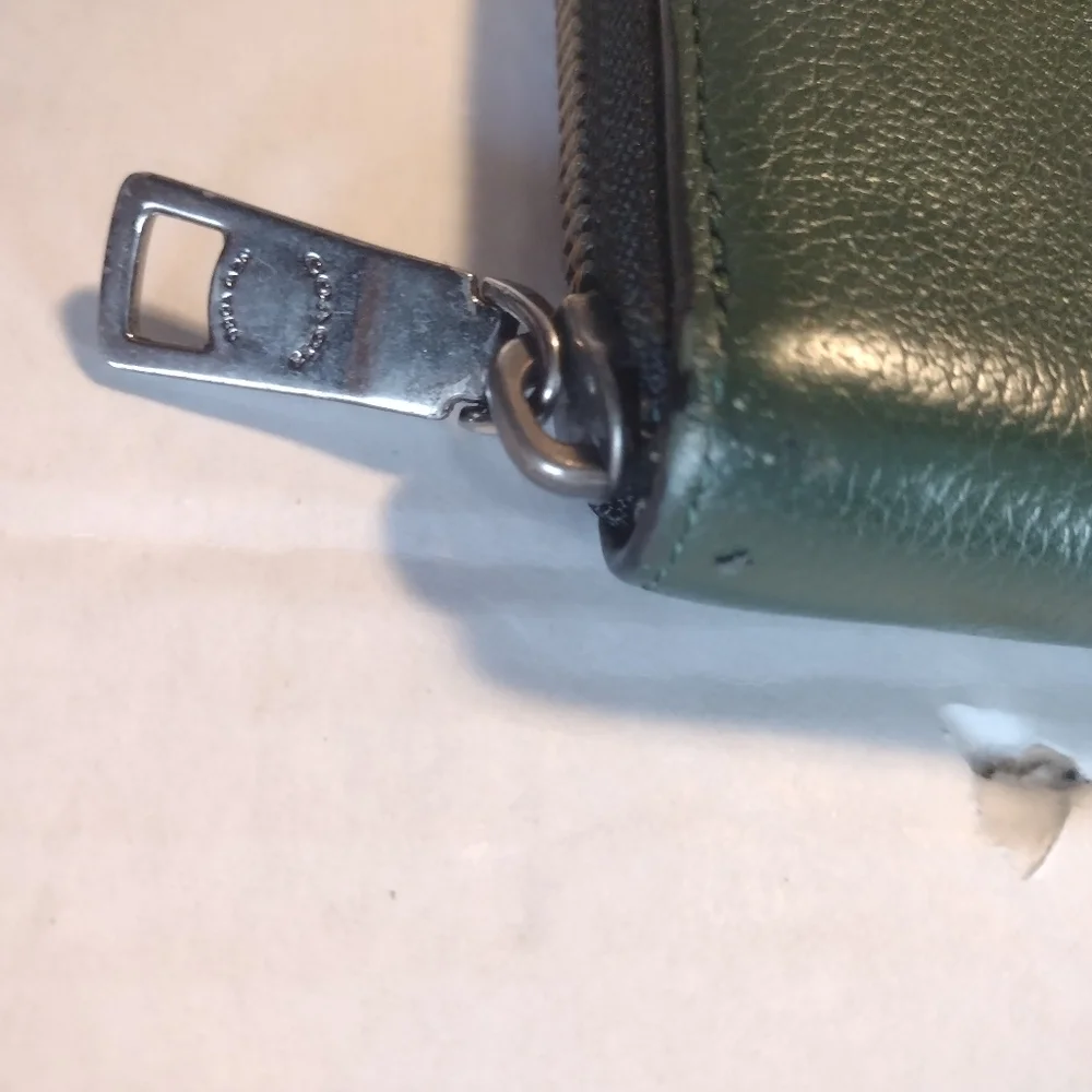 Coach wallet - Picture 3 of 6